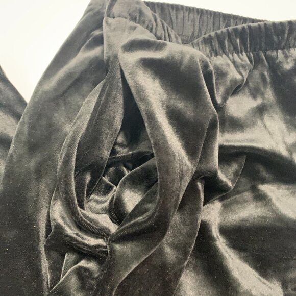 Graver Studio Black Velvet Pull On Pant - Picture 3 of 5